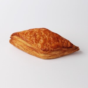 Losange couque au beurre, une pâtisserie feuilletée et croustillante au beurre, parfaite pour accompagner votre café ou pour une pause sucrée.