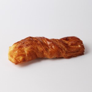 Tortillon sucre beurre, une pâtisserie croustillante et fondante au sucre et au beurre, idéale pour accompagner votre café ou votre thé.