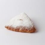 Coin crème, une pâtisserie légère et fondante à la crème, idéale pour accompagner votre café ou votre thé.