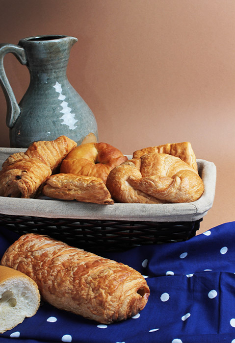 Snacks, petits pains et viennoiseries fournis par Panistar, le spécialiste des produits de qualité crues surgelées